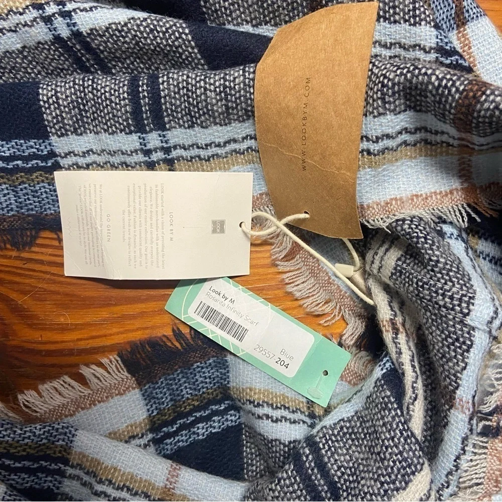 Look by M Rosarita Infinity Scarf OS Navy Cream Tan Plaid  Wool Blend Fall NWT